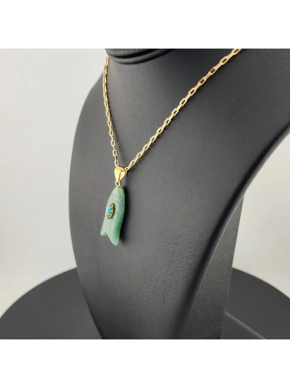 Under the Sea Vibes – Fish-Shaped Green Agate Necklace with Stone
